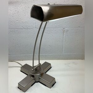 Tensor 17” piano desk, lamp, brush, nickel, full spectrum fully adjustable